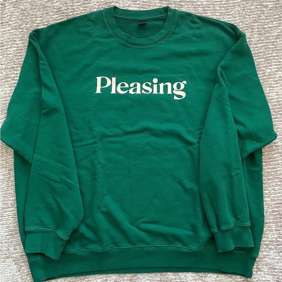 The Pleasing Crewneck in Forest Green - Picture 2 of 3